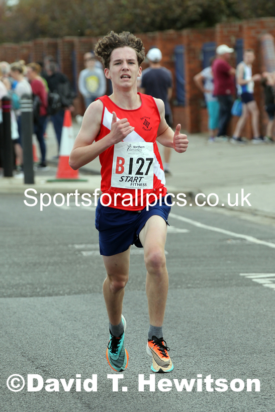 Mens under-17s 2021 Northern 6 and 4 Stage and Young Athletes Road Relays, Redcar. Photo: David T. Hewitson/Sports for All Pics